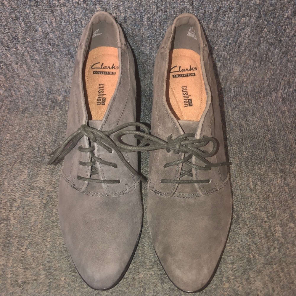 CLARKS Women's Araya Hale Lace Up Shoe-Gray- NEW!! - Picture 2 of 8